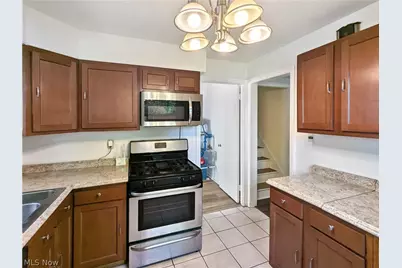4135 Eastway Road, Loveland, OH 44121 - Photo 2