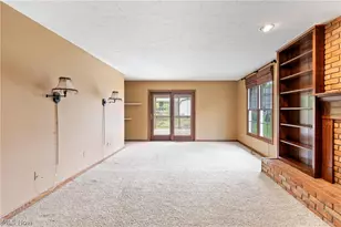 461 Farr Ave, Wadsworth, OH 44281 - Photo 18