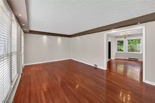 1274 Dorsh Rd, South Euclid, OH 44121 - Photo 2