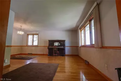 9307 Munich Drive, Parma, OH 44130 - Photo 4