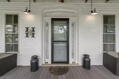 33932 Roberts Road, Eastlake, OH 44095 - Photo 2