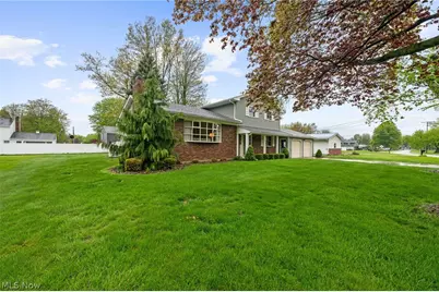 1611 Winterhaven Avenue, Ashtabula, OH 44004 - Photo 2
