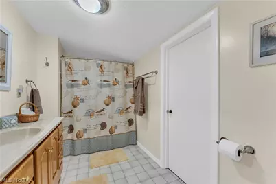 5295 Broadway, Lorain, OH 44052 - Photo 22