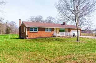 327 Briarhill Dr, Rittman, OH 44270 - Photo 2