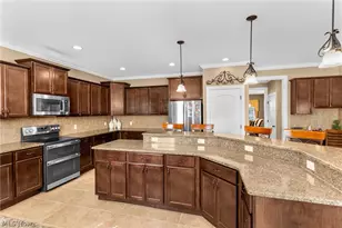 3358 Ridgely Park Dr, Poland, OH 44514 - Photo 20