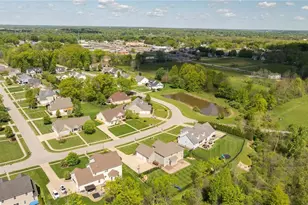 3358 Ridgely Park Dr, Poland, OH 44514 - Photo 10