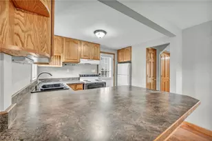 228 Sanford St, Ravenna, OH 44266 - Photo 16