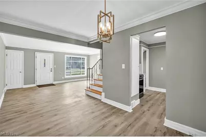 7198 Greenleaf Avenue, Parma, OH 44130 - Photo 12