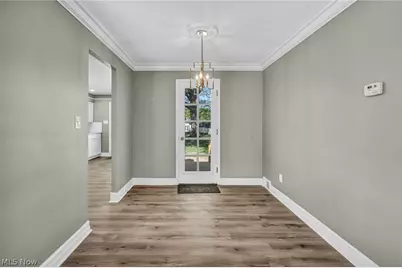 7198 Greenleaf Avenue, Parma, OH 44130 - Photo 10