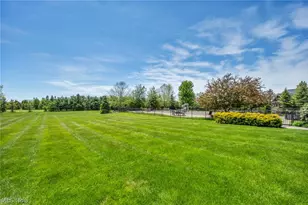 2955 Sutton LN\, Medina, OH 44256 - Photo 48