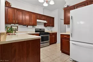 15 Hunters Woods Blvd, Canfield, OH 44406 - Photo 16