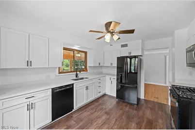 4350 Wooster Road, Fairview Park, OH 44126 - Photo 10