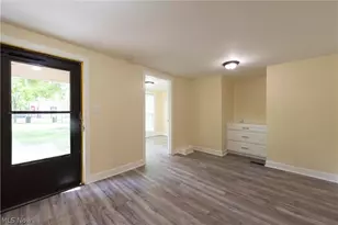 1263 Newton St, Akron, OH 44305 - Photo 10