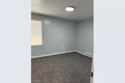 20004 Libby Road, Maple Heights, OH 44137 - Photo 12