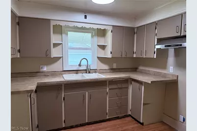 1468 Riverside Drive, Akron, OH 44310 - Photo 10