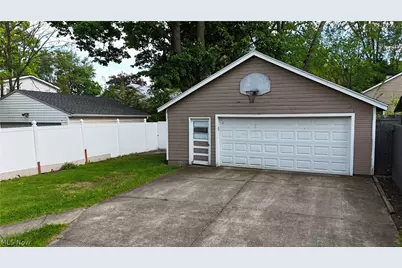 1468 Riverside Drive, Akron, OH 44310 - Photo 4