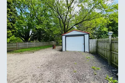 5854 Knollwood Drive, Ashtabula, OH 44004 - Photo 6