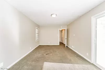 2910 Elmwood Street, Cuyahoga Falls, OH 44221 - Photo 8