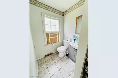 2135 Parkman Road NW, Warren, OH 44485 - Photo 14