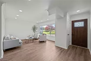 763 SOM Center Road, Mayfield Village, OH 44143 - Photo 2