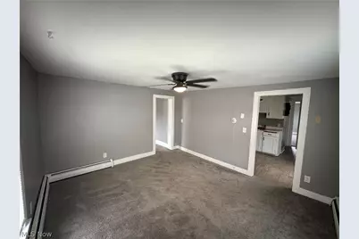 428 West Avenue, Elyria, OH 44035 - Photo 8