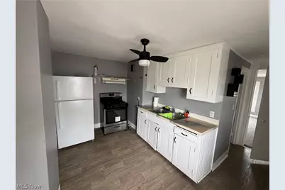 428 West Avenue, Elyria, OH 44035 - Photo 12