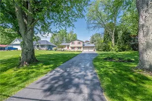 6670 James St, Poland, OH 44514 - Photo 2