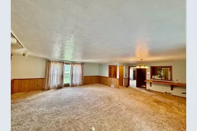 6867 Wren Avenue NW, North Canton, OH 44720 - Photo 8