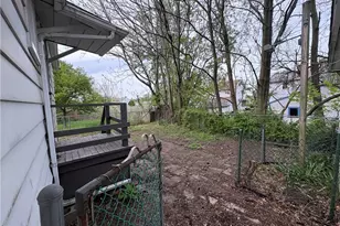 945 Davis St, Akron, OH 44310 - Photo 12