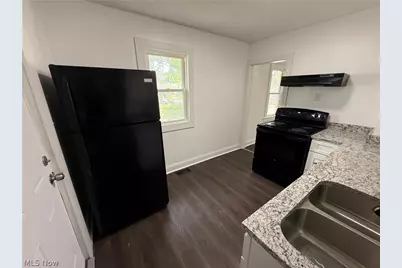 778 Ravenswood Street, Akron, OH 44306 - Photo 6