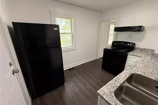 778 Ravenswood St, Akron, OH 44306 - Photo 6