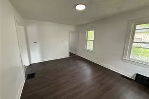 778 Ravenswood St, Akron, OH 44306 - Photo 8