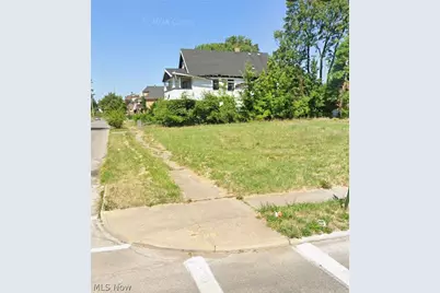 797 E 125th Street, Loveland, OH 44108 - Photo 2