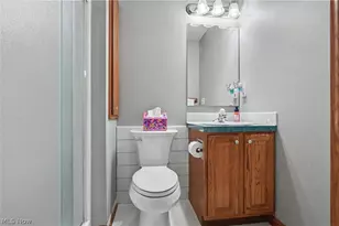3862 Mt Vernon Blvd, Norton, OH 44203 - Photo 36
