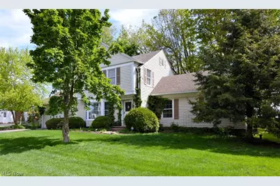 2965 Macbeth Drive, Rocky River, OH 44116 - Photo 2