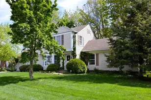 2965 MacBeth Dr, Rocky River, OH 44116 - Photo 2