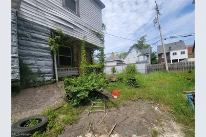 1737 Lakefront Avenue, East Cleveland, OH 44112 - Photo 4