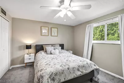 25345 Country Club Boulevard #12-11, North Olmsted, OH 44070 - Photo 36