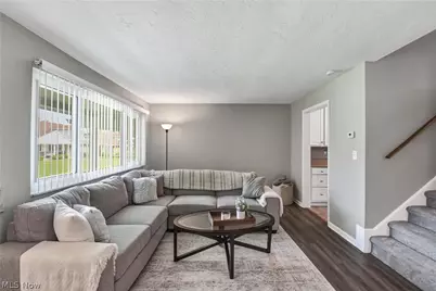 25345 Country Club Boulevard #12-11, North Olmsted, OH 44070 - Photo 8