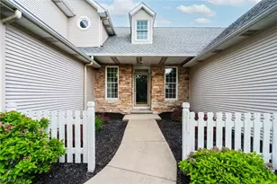 22 Fieldstone, Poland, OH 44514 - Photo 4