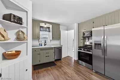2258 E 290th Street, Wickliffe, OH 44092 - Photo 16