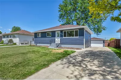 15424 Holland Road, Brook Park, OH 44142 - Photo 2
