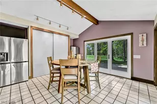 21903 Meadows Edge Ln, Strongsville, OH 44149 - Photo 20