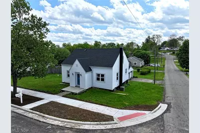 528 Maple Street SW, Sugarcreek, OH 44681 - Photo 4