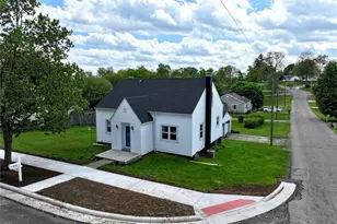 528 Maple St SW, Sugarcreek, OH 44681 - Photo 4