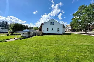 528 Maple St SW, Sugarcreek, OH 44681 - Photo 14