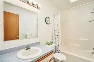 581 Woodhaven Dr, Uniontown, OH 44685 - Photo 18