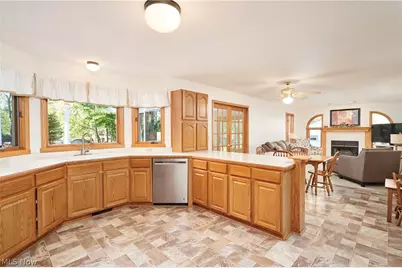 581 Woodhaven Drive, Uniontown, OH 44685 - Photo 8