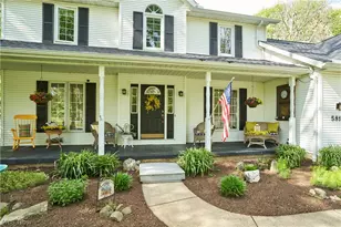 581 Woodhaven Dr, Uniontown, OH 44685 - Photo 2