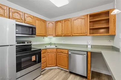 1352 Meadow Run, Copley, OH 44321 - Photo 2